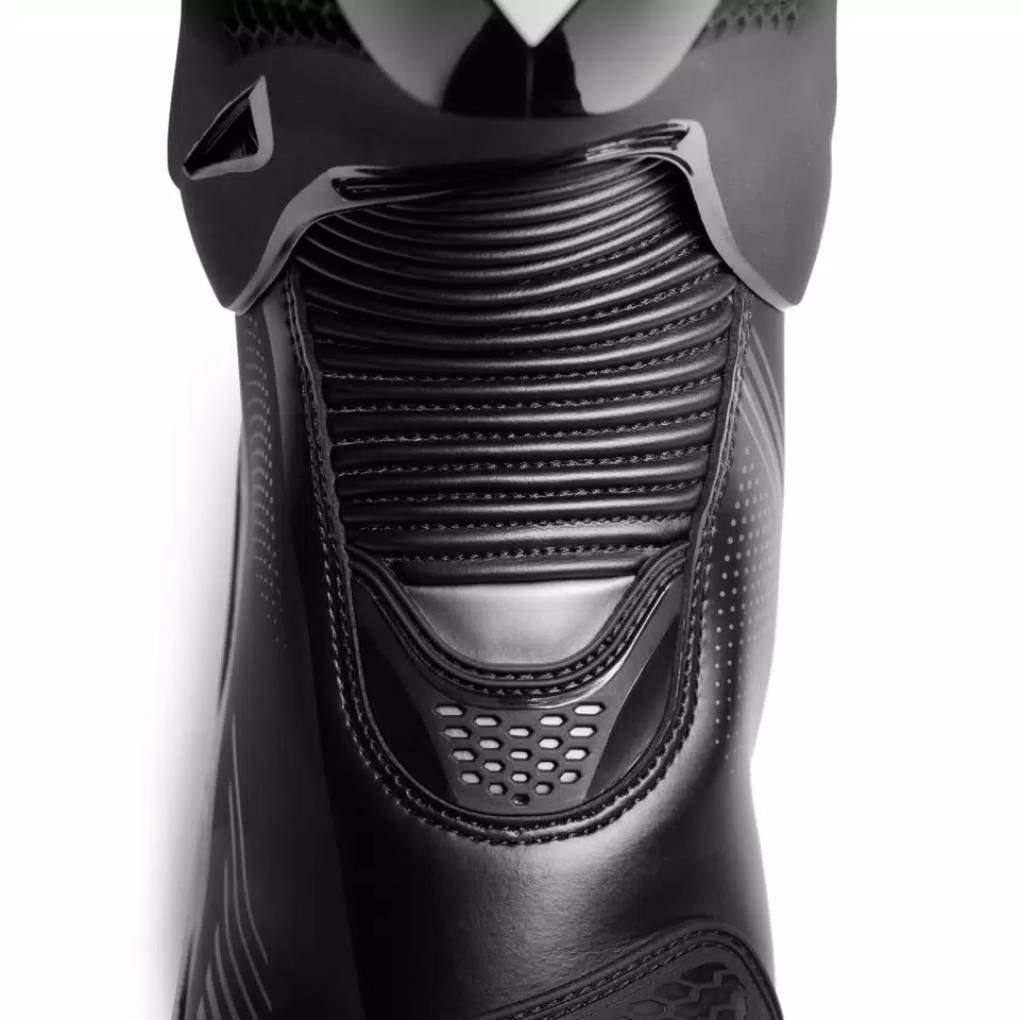 DAINESE TORQUE 4 MEN RACING AND ROAD MOTORCYCLE BOOTS