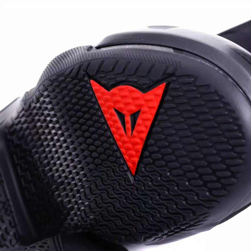 DAINESE AXIAL 2 MOTORCYCLE RACING BOOTS