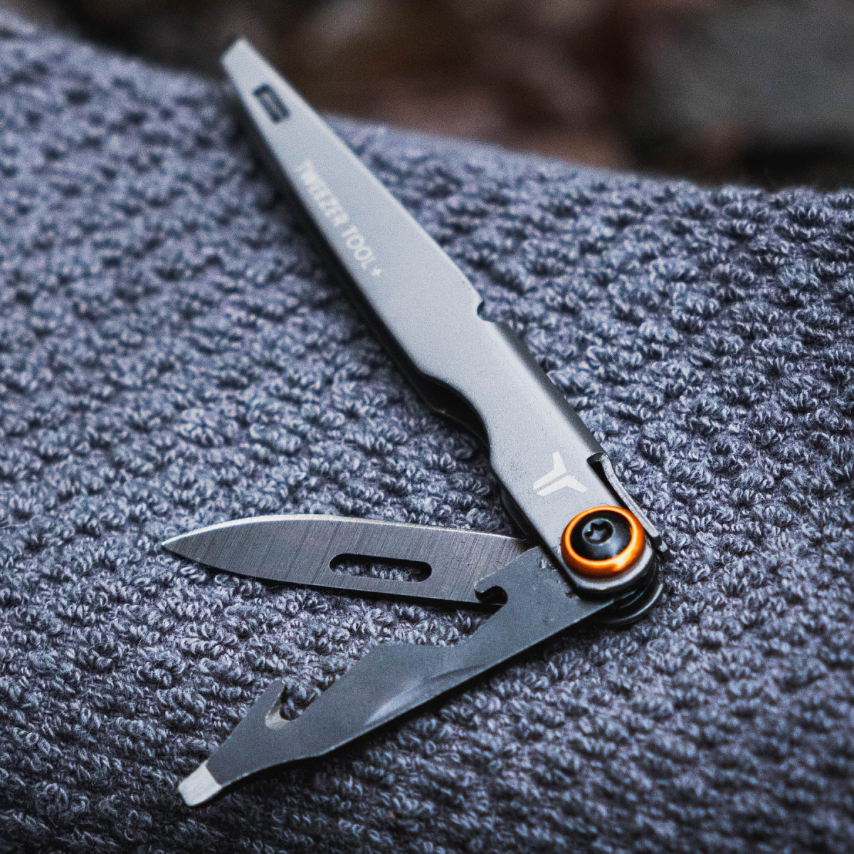 TRUE UTILITY TWEEZER TOOL +