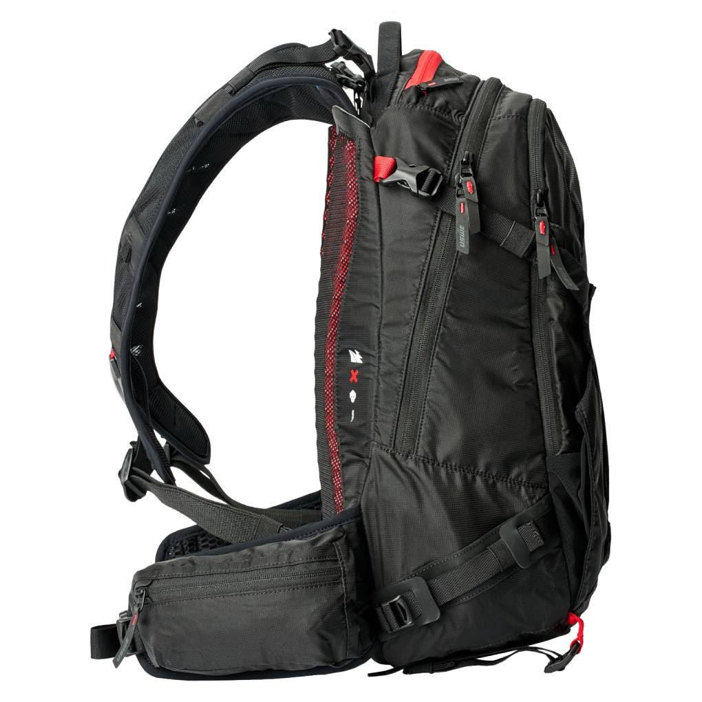 USWE VST ZIPPERED HYDRATION BACKPACK
