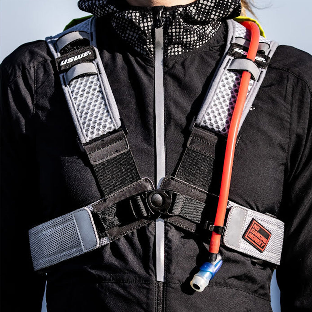USWE VERTICAL TRAIL RUNNING HYDRATION BACKPACK 10L
